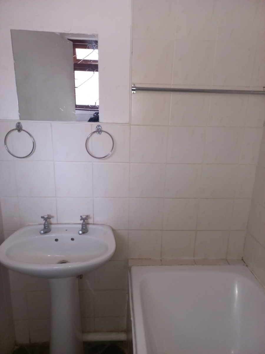 To Let 2 Bedroom Property for Rent in Brandwag Free State